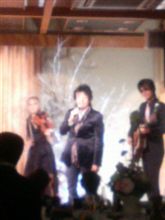 昨日は結婚式に出席して飲みすぎました。