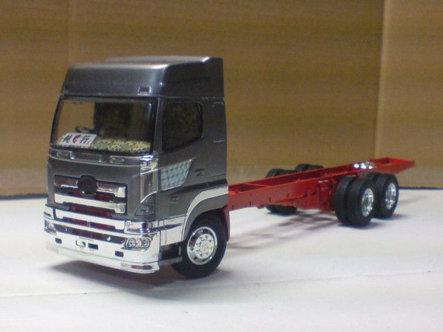 1/32 日野グランドプロフィア キャブ回り｜RITSUのブログ