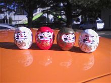 ４人ならんで