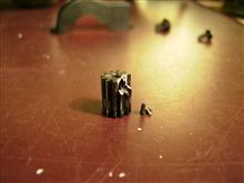 ピニオンギアのイモネジが。。。汗