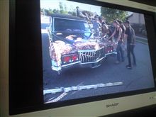 霊柩車を大改造(≧▽≦)