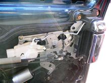 スライドドアアンロック不具合の修理代は・・（＠＠）