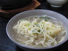 「棟梁」（国産）牛テール鍋　2,300円　〆のら～めん！