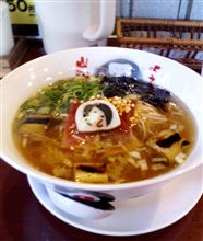 決してキワモノの部類ではない・・・鬼太郎まぐろラーメン