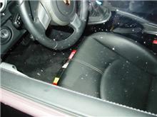 ポルシェの消火器は標準装備？
