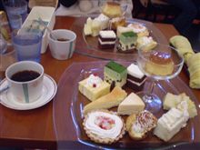 バレンタインはケーキバイキング