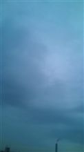 雨上がりの寒空の火曜日