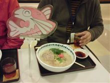 パーツの受け渡しをした昼は・・・