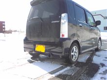 春ですね～　休みですが　会社で朝から車いじり～