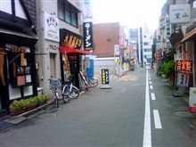 お昼につけ麺、走って店まで！
