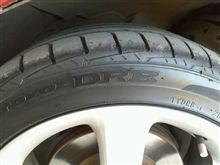 悪天候の中で　タイヤおろし初め