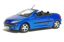 MAISTO 製 1：24 スケール PEUGEOT 206 CC (ただし青)