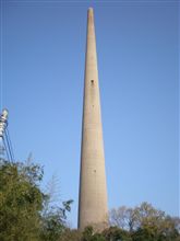 超巨大なコンクリート製の電波塔１ 