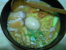 晩はラーメン☆