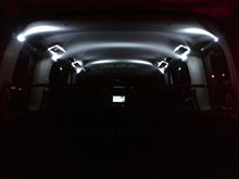 車内イルミを追加しました
