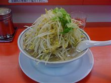 定例オフの前に腹ごしらえ
