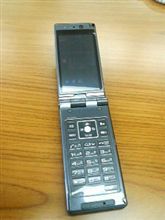 ドコモP-01Aという携帯電話に替えてみました。