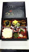 昼飯(￣▽￣〃