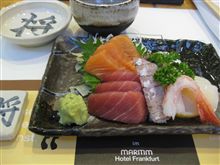 何か日本食だった。 