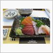 何か日本食だった。