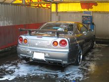 休日の洗車場はプチオートサロン？