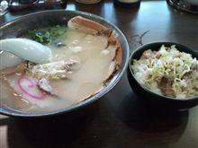 ひるめしぃ(^∀^)