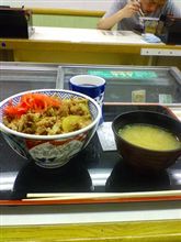 お昼食べてる時間もなく・・・;￣ロ￣)!!