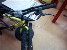 MTBにライザーバーと極太タイヤ取付