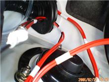 車内へエンジンルームよりコードのひき方②