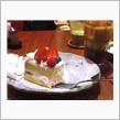 今日は日本のケーキとアイスコ ...