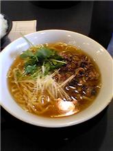 県西部の話題のラーメン店に行ってきました。 県西部の話題のラーメン店に行ってきました。
