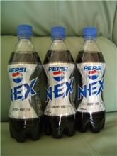 清涼飲料水のシェア争い、と、ペプシの新製品。