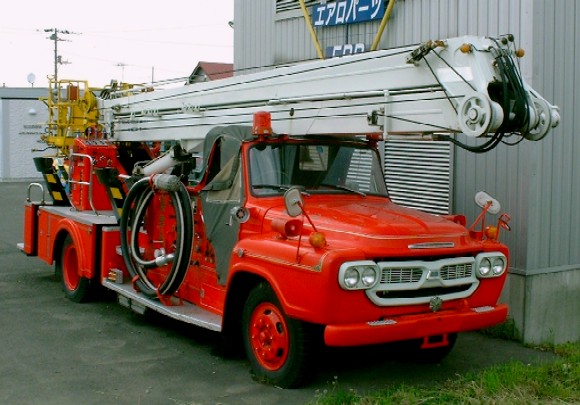超人気新品 はしご消防車 フリクション動力 ウサギヤ 1950年代頃の日本 自動車