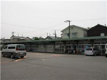卸売市場も大分閉まってますね。
