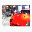 高級車のあるチューニングショップ。