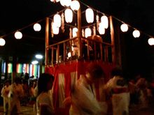 祭りに突入