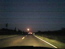 今日の夜は「月」が丸かった。