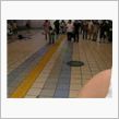 大阪府の京橋で大量のゴキブリ ...