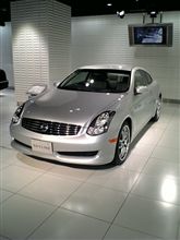 座銀の日産本社