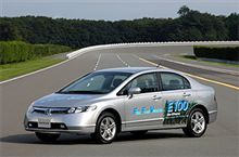 ホンダ年内、トヨタ来春、米欧追撃