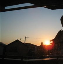 早起きで一日悩む寝不足だ凹