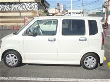 もうだいぶ寒いのでスタットレスつけました