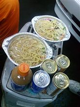 お夜食中