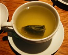 一応、この日本茶も入れておこう！