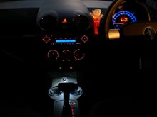 一輪挿しとドリホルにＬＥＤ照明v(^^)v