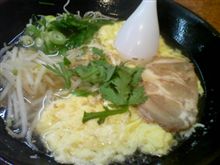 お昼は ラーメン