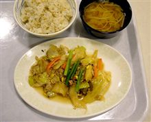 豚挽肉と野菜の塩炒め