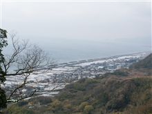 昨日の事ですが・・・イチゴ狩りに行って来ました。