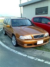 サフランイエロー深みを増す。