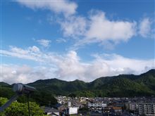 雨上がり…